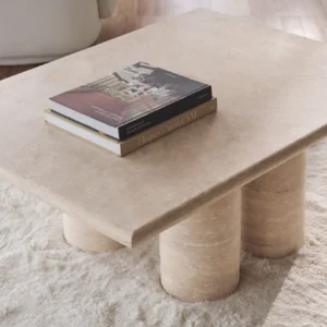Table basse (carrée/ronde) en travertin 4 pieds cylindriques | Quadra